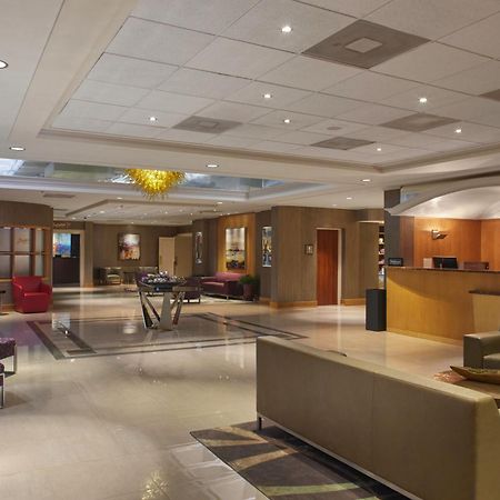 ฮิลตัน แอครอน แฟร์ลอว์น Hotel ภายนอก รูปภาพ