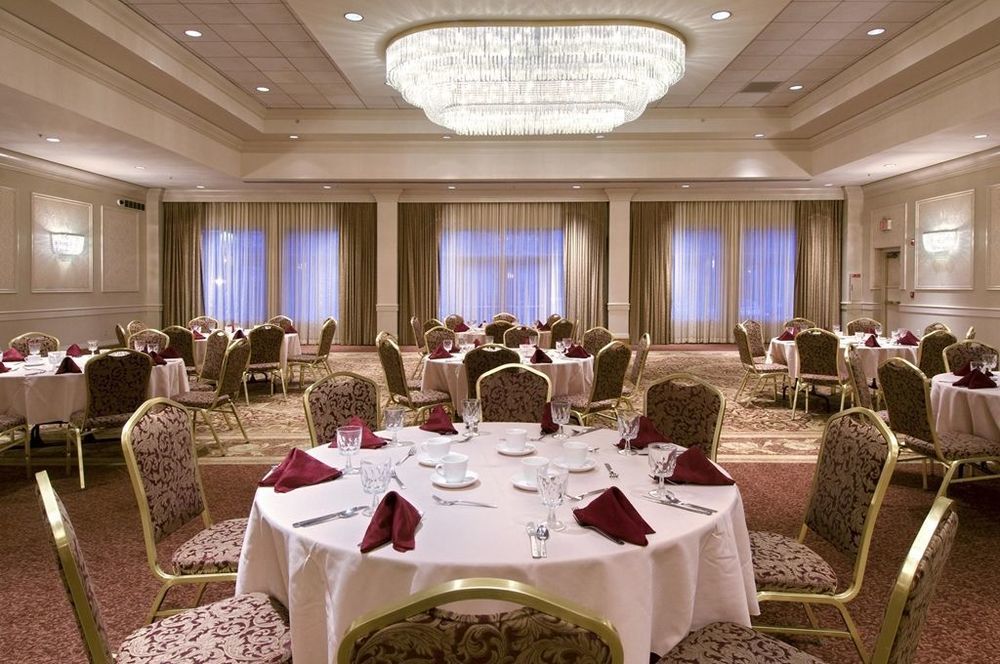 ฮิลตัน แอครอน แฟร์ลอว์น Hotel ร้านอาหาร รูปภาพ