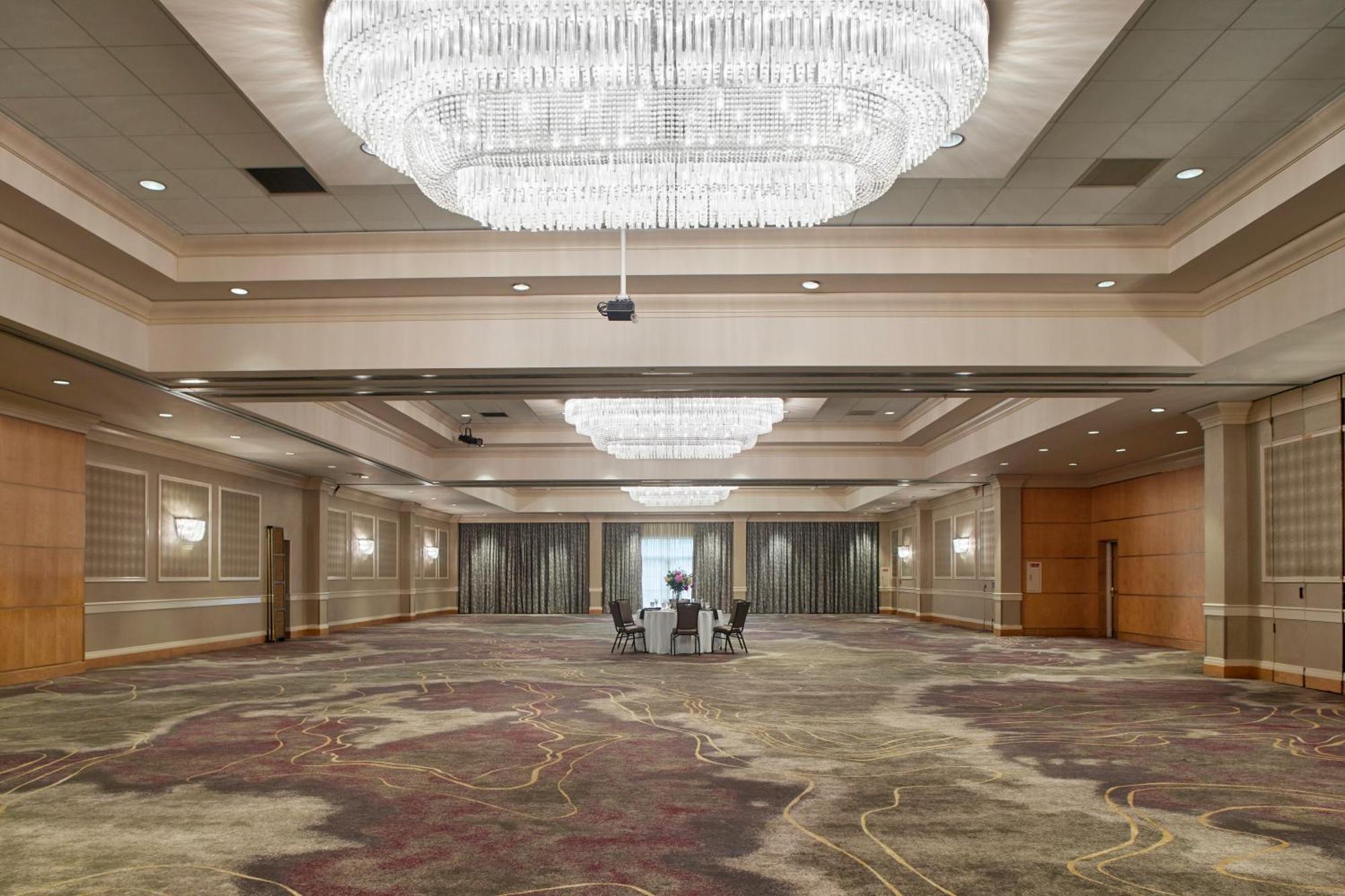 ฮิลตัน แอครอน แฟร์ลอว์น Hotel ภายนอก รูปภาพ